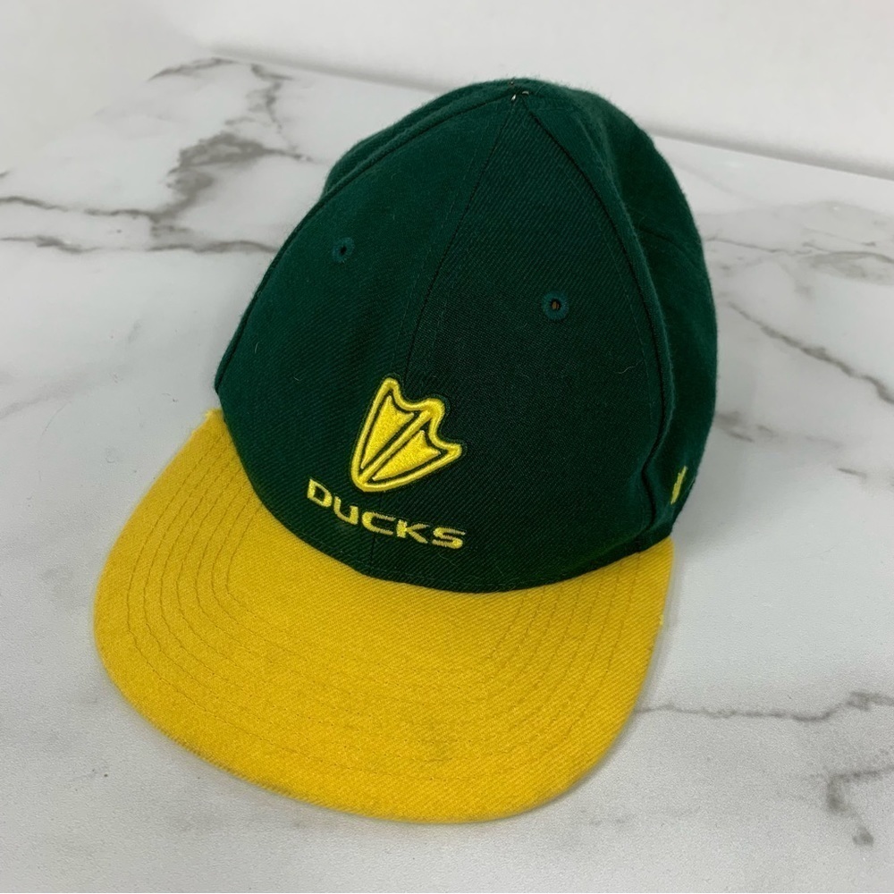 University of Oregon Ducks Collegiate College Embroidered Hat Cap
